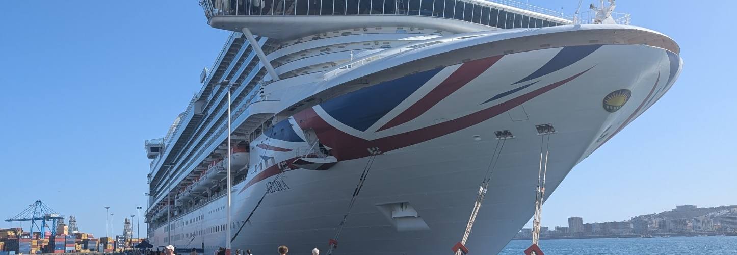 Cruise Experts Reveal What's Really Like Onboard P&O Cruises' Azura